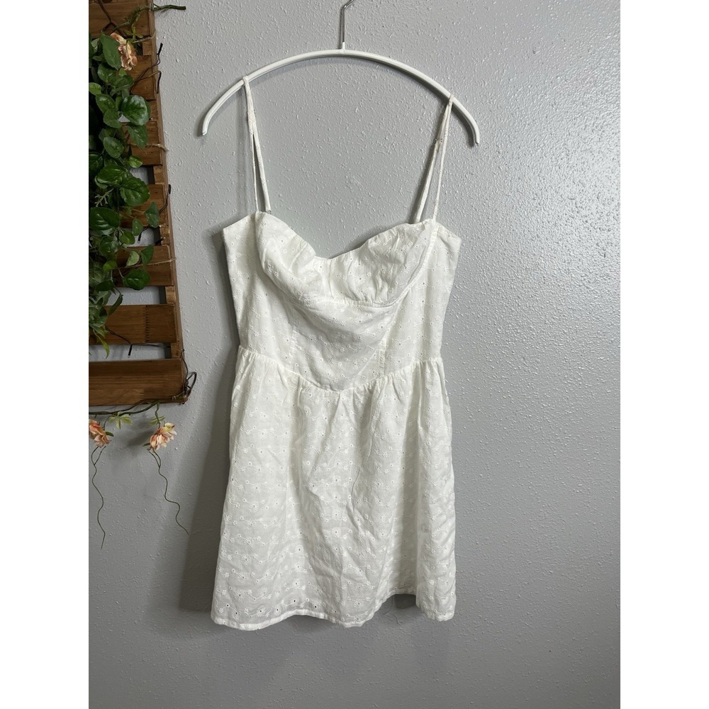 Princess Polly Sz 8 Babydoll Eyelet Dress Coquette Dainty Resort Vacation Preppy